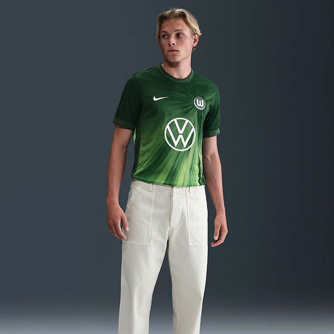 Jersey Wolfsburg 2025/26 Home - Fan Version